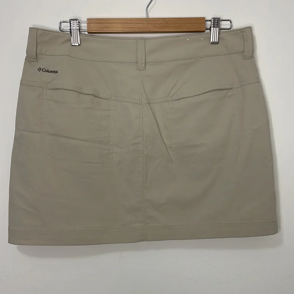 Columbia Beige/Tan Skirt - Picture 6 of 10